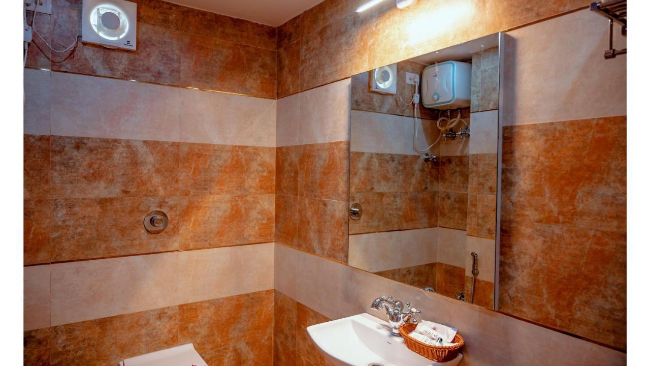 Hotel Dc Star Тарапит Екстериор снимка