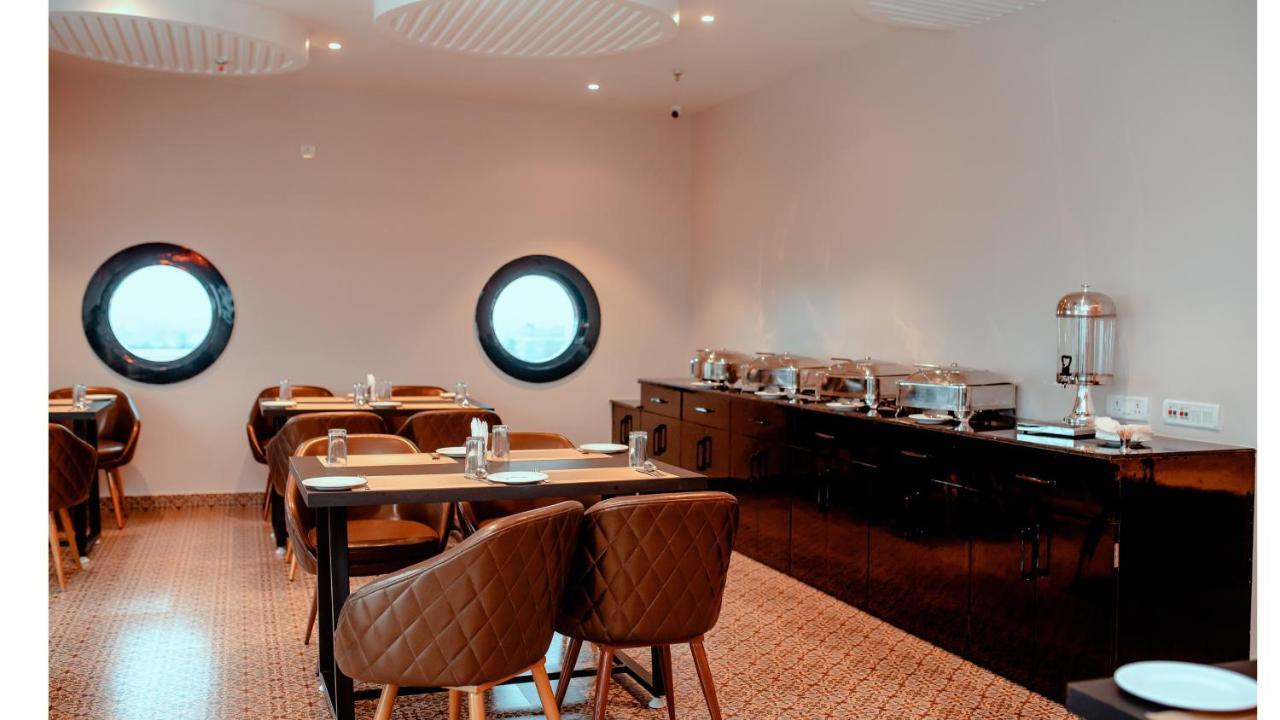 Hotel Dc Star Тарапит Екстериор снимка