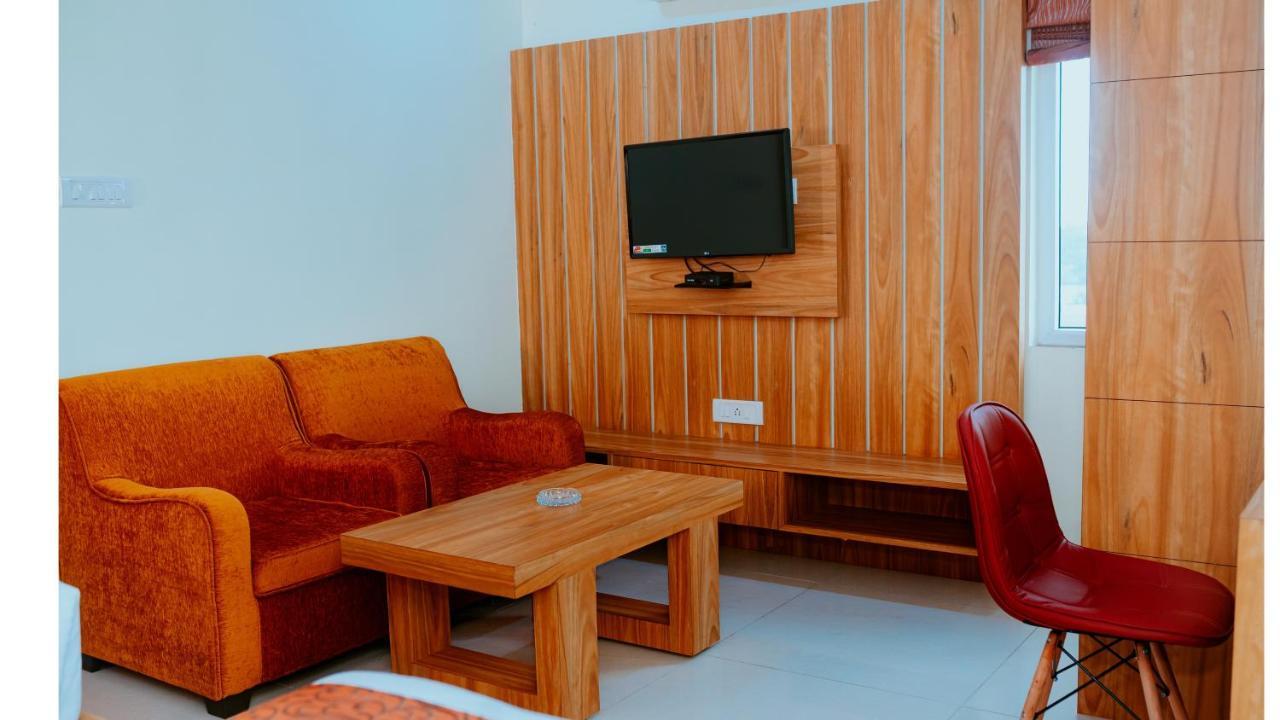 Hotel Dc Star Тарапит Екстериор снимка