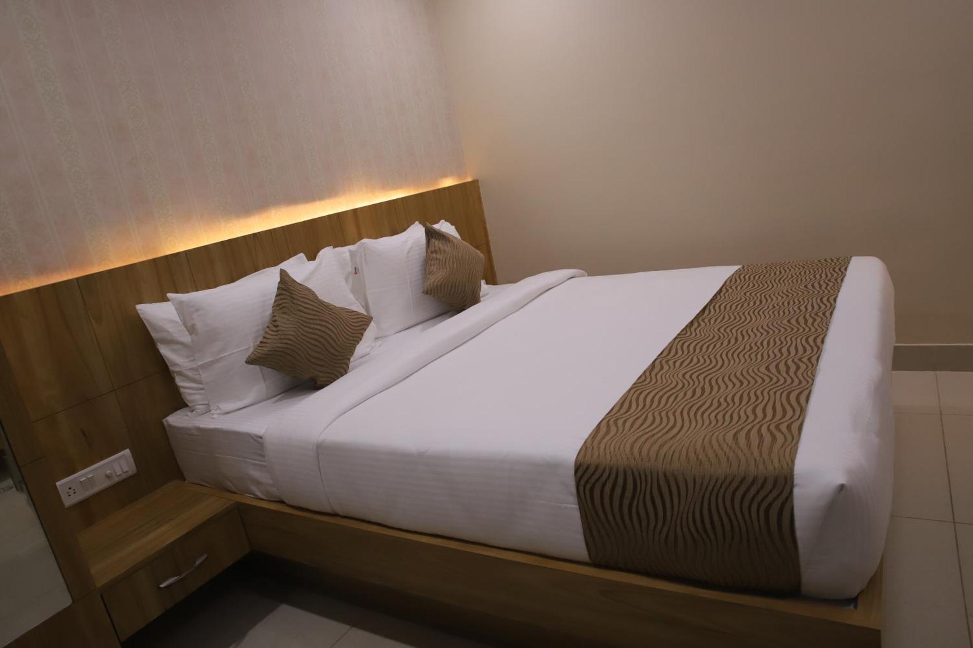 Hotel Dc Star Тарапит Екстериор снимка